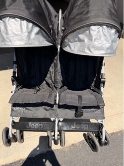 Double stroller compact