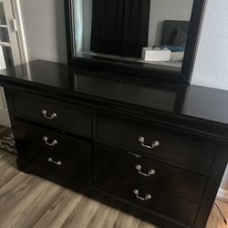 Mirror Dresser