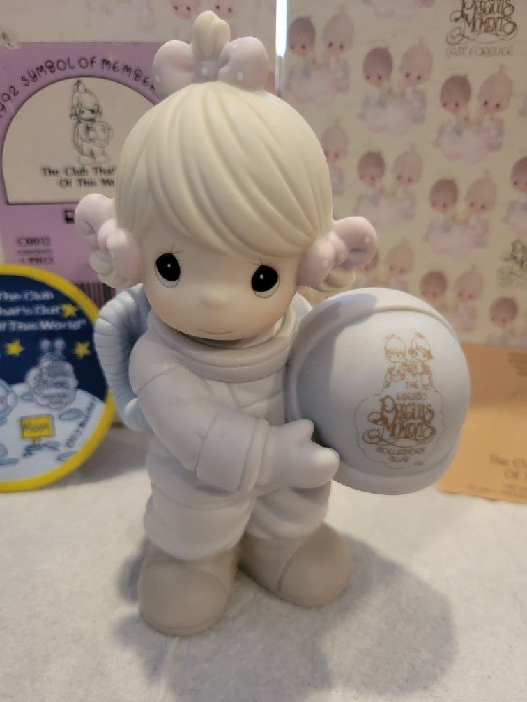Vintage 1991 Precious Moments "The Club That's Out Of This World" Astronaut