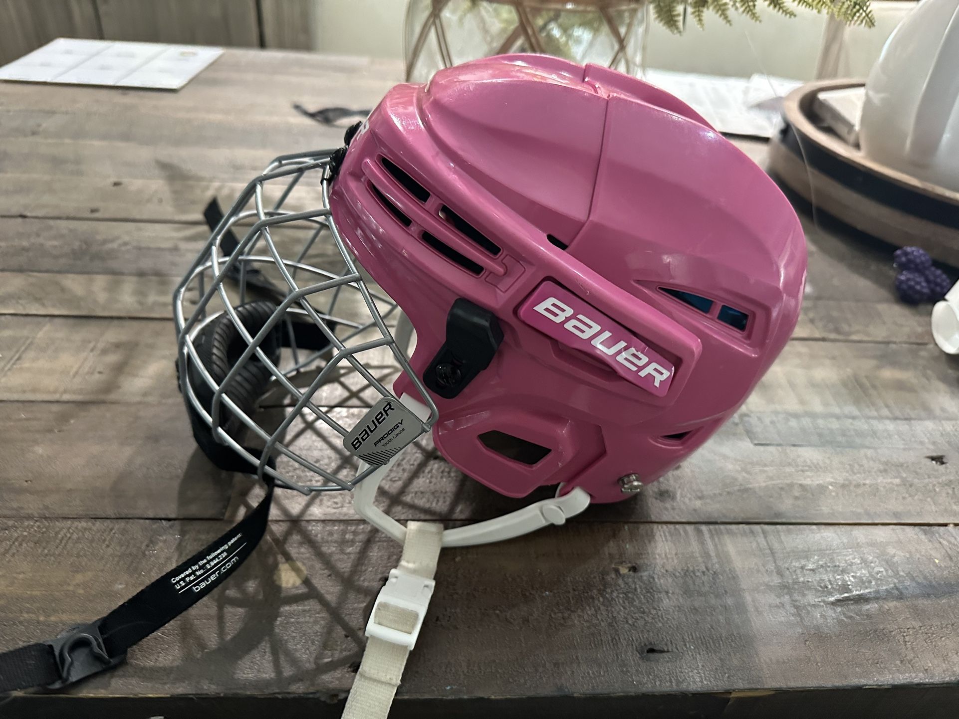 Used Bauer Prodigy Hockey Helmet - Pink (Youth)