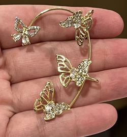 NEW!!! Fashionable Earrings