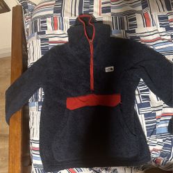North Face Fleece Jacket w/Hood Size S