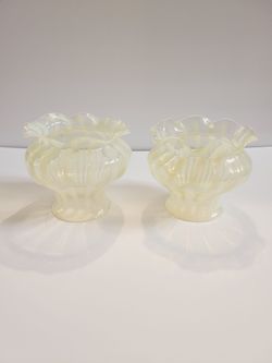 PAIR OF VINTAGE URANIUM GLASS DECORATIVE LAMP SHADES