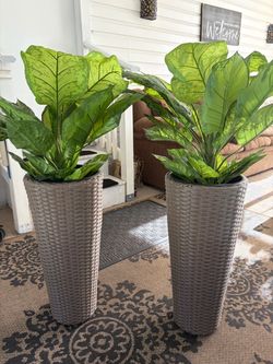 Wicker vase