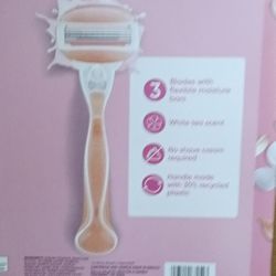 Venus 12 Pack Handle And 12 Razors