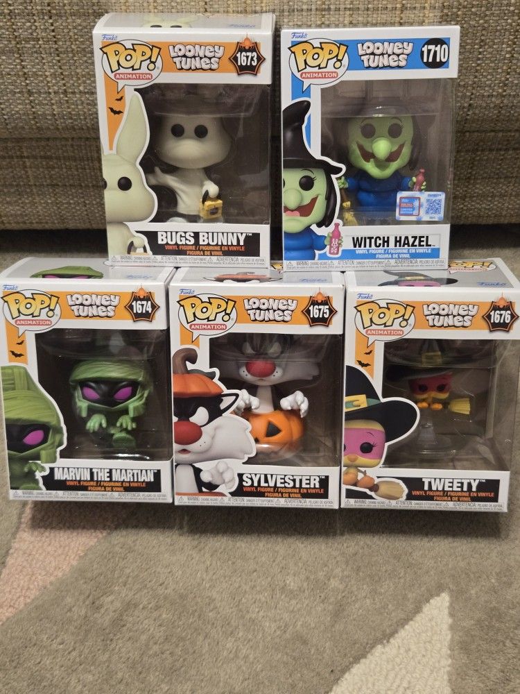 Looney Tunes Characters Dressed in Halloween Costumes & Witch Hazel Funko Combo