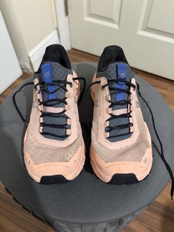 On Running Sneakers Pink women’s size: US 6