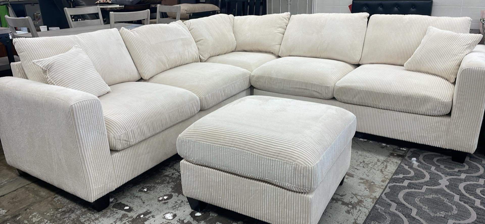 New Off White Corduroy Sectional Couch! Includes Free Delivery 🚚’