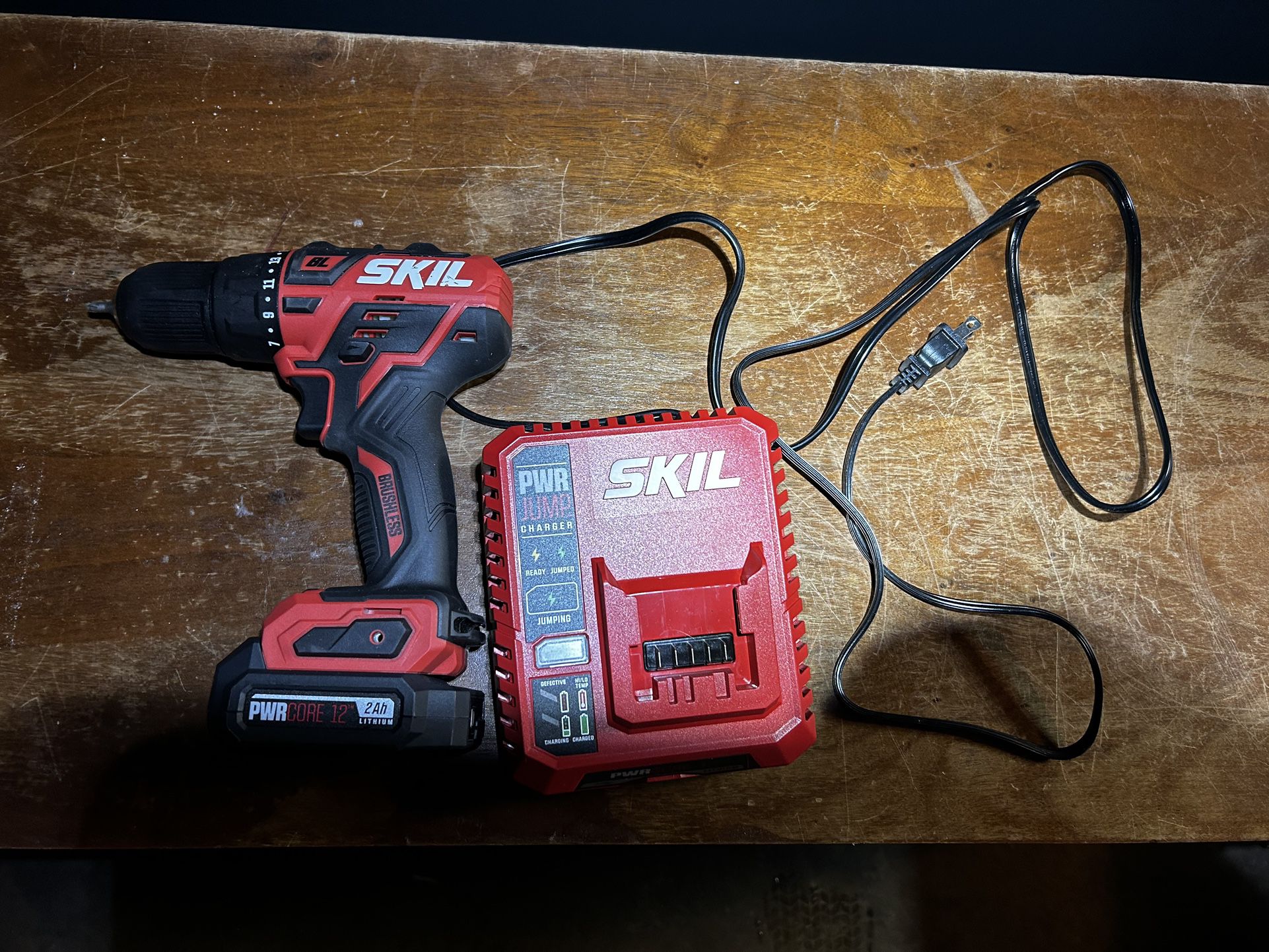 Skil Cordless Brushless Drill Driver W/battery and Charger