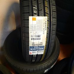 Set of 4 brand new tires 235/75/15