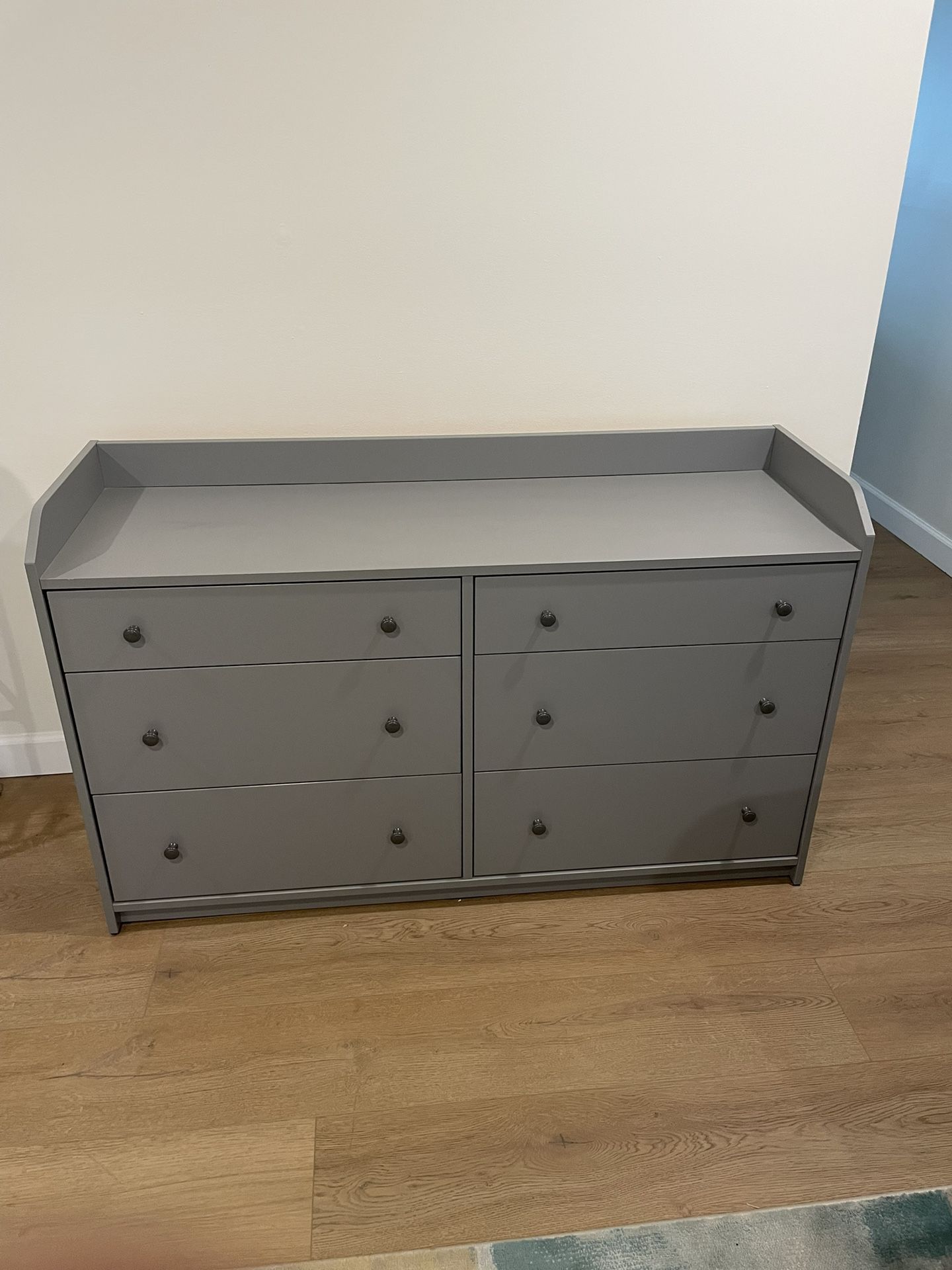 IKEA HAUGA 6-Drawer Dresser – Gray – Excellent Condition