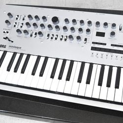 $450  Korg Minilogue - Brand New With Box