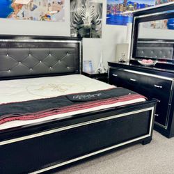 Beautiful Black Mirror 5pc Bedroom Furniture Set Available Limited Time Only $1599