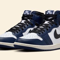 Air Jordan 1s Midnight Navy Blue Size 12