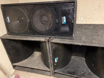 Dj equipment speakers MAKE OFFER