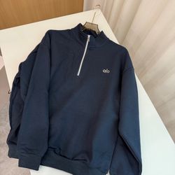 Alo yoga navy blue quarter zip