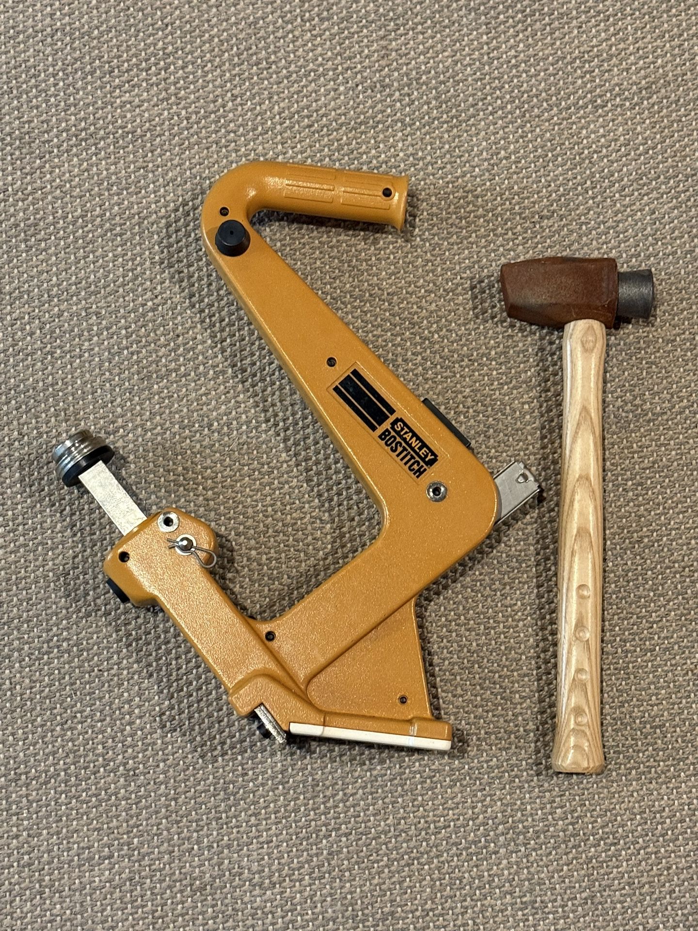 Bostitch Manual Flooring Nailer MFN-200