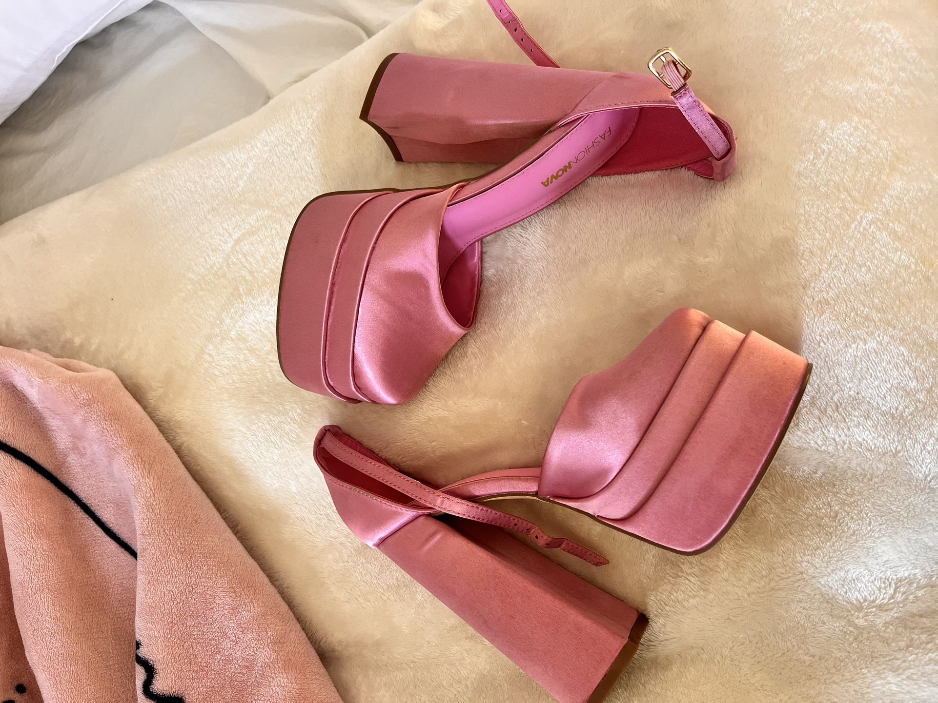 FashionNova Heels