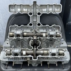Kawasaki Z1 900 Cylinder Head