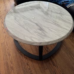 Round Coffee Table 