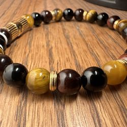 ESQUIRE MEN'S JEWELRY Multicolor Tiger Eye Beaded Stretch Bracelet in 14k Gold-Plated Sterling Silver Brand New/Never Worn (Originally $400)