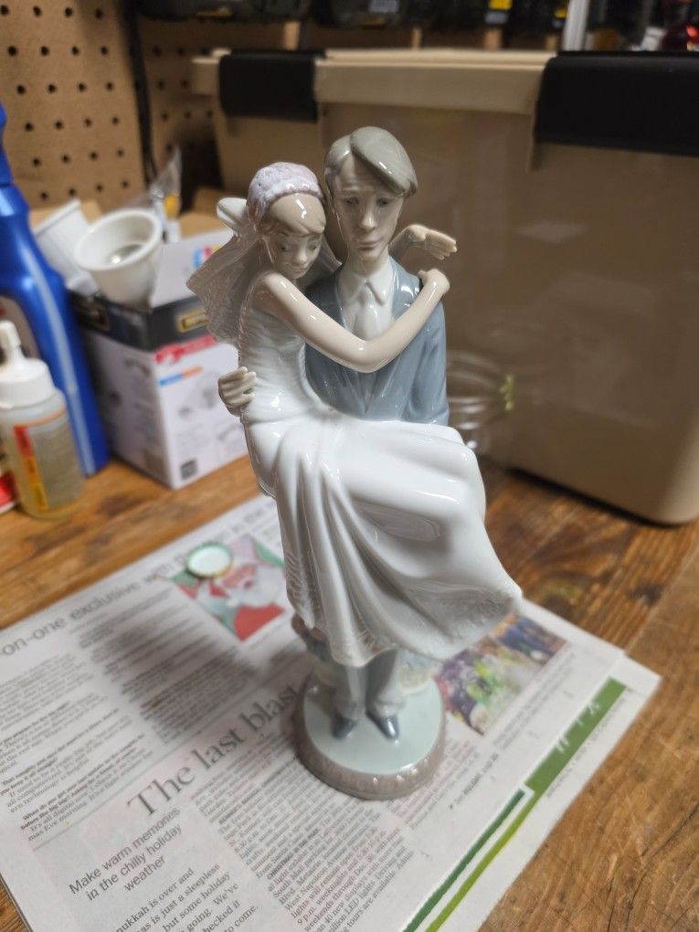 Lladro Bride And Groom