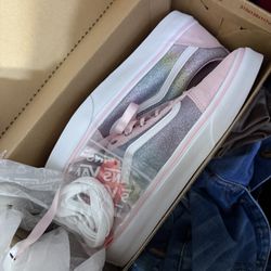 Brand New Pink  Vans