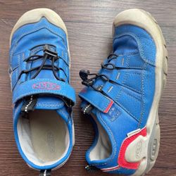 Like New Kids Sneakers Keen, Size 3