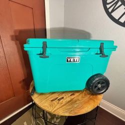 YETI TUNDRA HAUL Cooler 