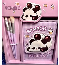 Kevin &Coco Bamboo Palette Set