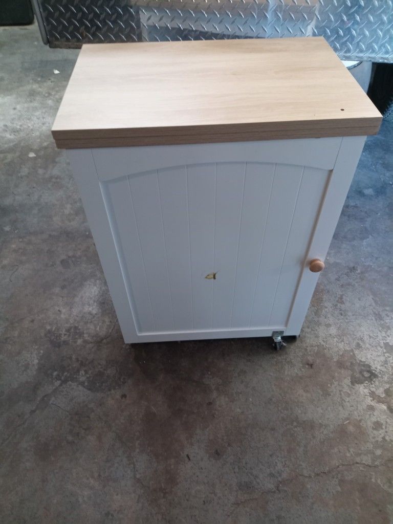 Arts And Crafts Table