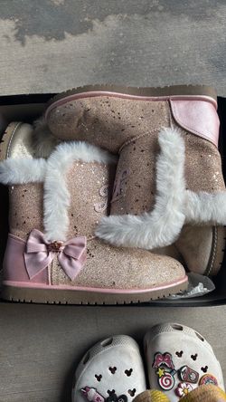Juicy culture boots for two