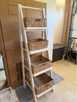 Bathroom storage