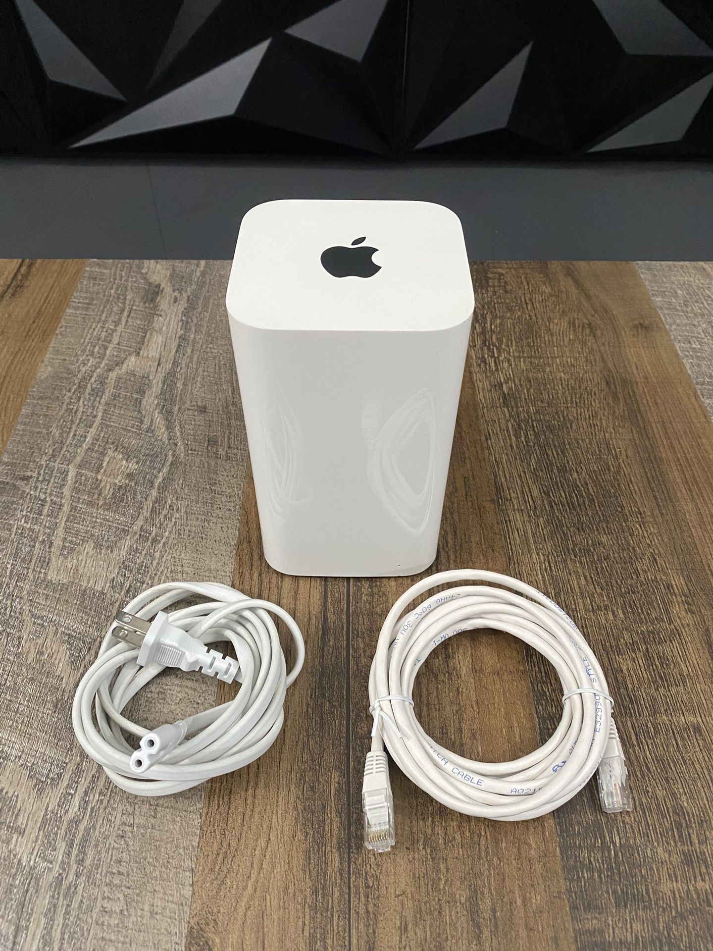 Apple Airport Extreme WiFi Router 2.4 And 5G