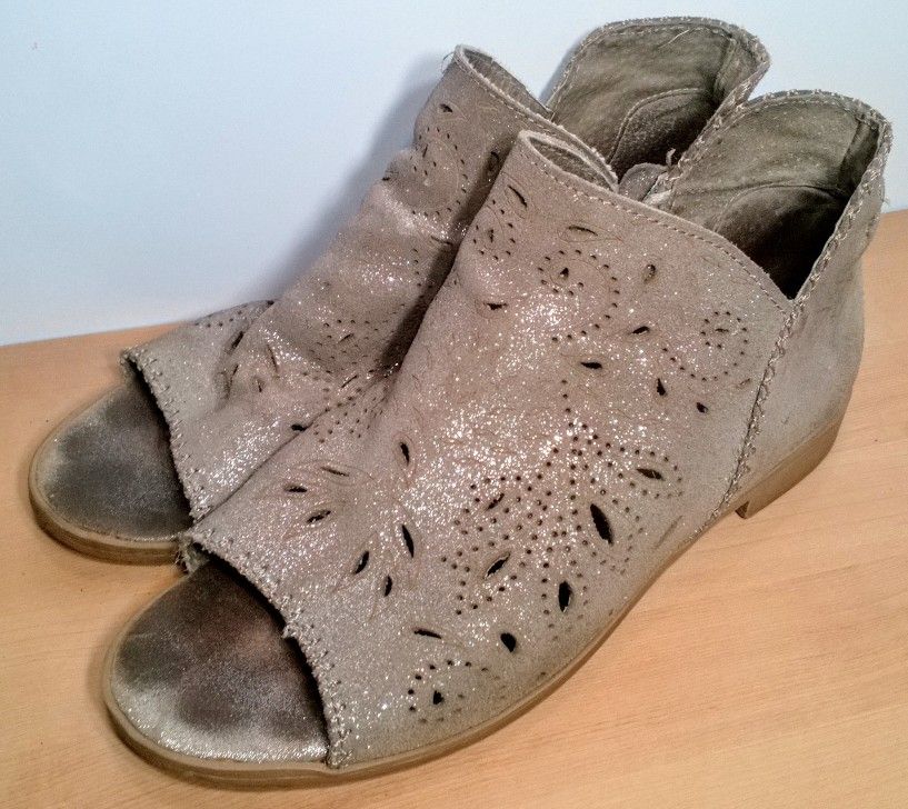 Women's Shoes, Cool by Coolway, Open Toe Suede Leather Bootie Beige Sparkle Zip, Size 9