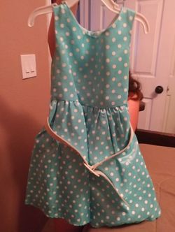 Cute polka dot dress...perfect for party
