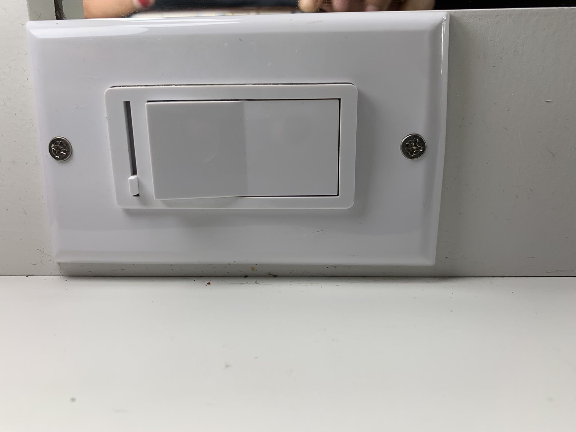 MAKEUP VANITY MIRROR WITH LIGHTS (32 Wide by 28 tall)