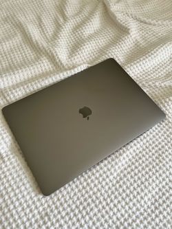 2020 MacBook Pro 16” – i7 / 32GB RAM / 1TB SSD – Excellent Condition