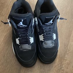 Jordan 4 White Thunder