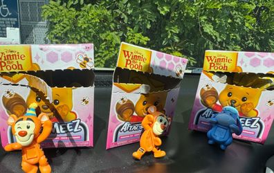 Winnie The Pooh Phone AttachMeez
