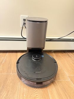 ECOVACS DEEBOT Robot Vacuum & Mop + Auto-Empty Station