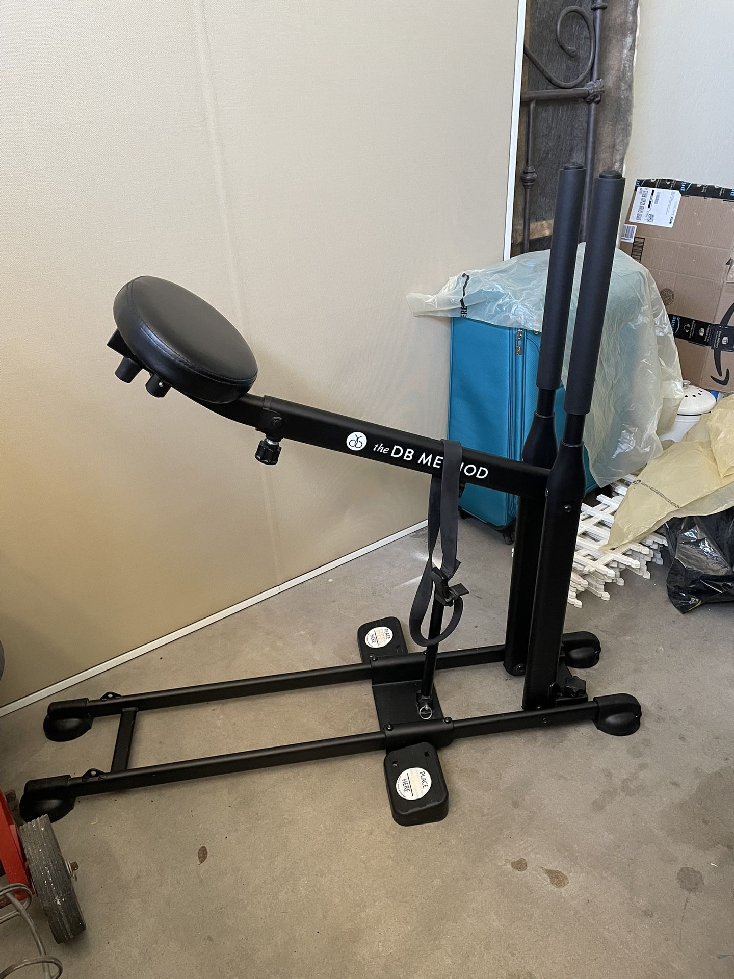 DB Method Squat Machine- Barely Used