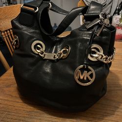 Michael Kors Black Leather / Gold Metallic Large Purse Excellent Condition