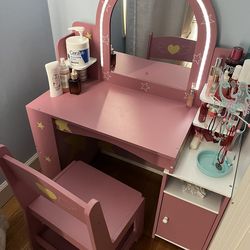 New in box! Kids Vanity Table set ,Open Bookshelf, Storage Cabinet, Please read the instructions