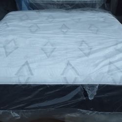 Sealy Posturepedic King Size Pillow Top Mattress And Box Springs 
