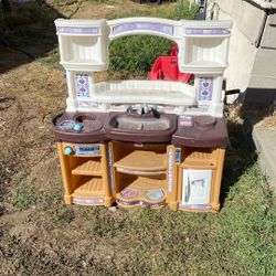 Free Children’s Kitchen 