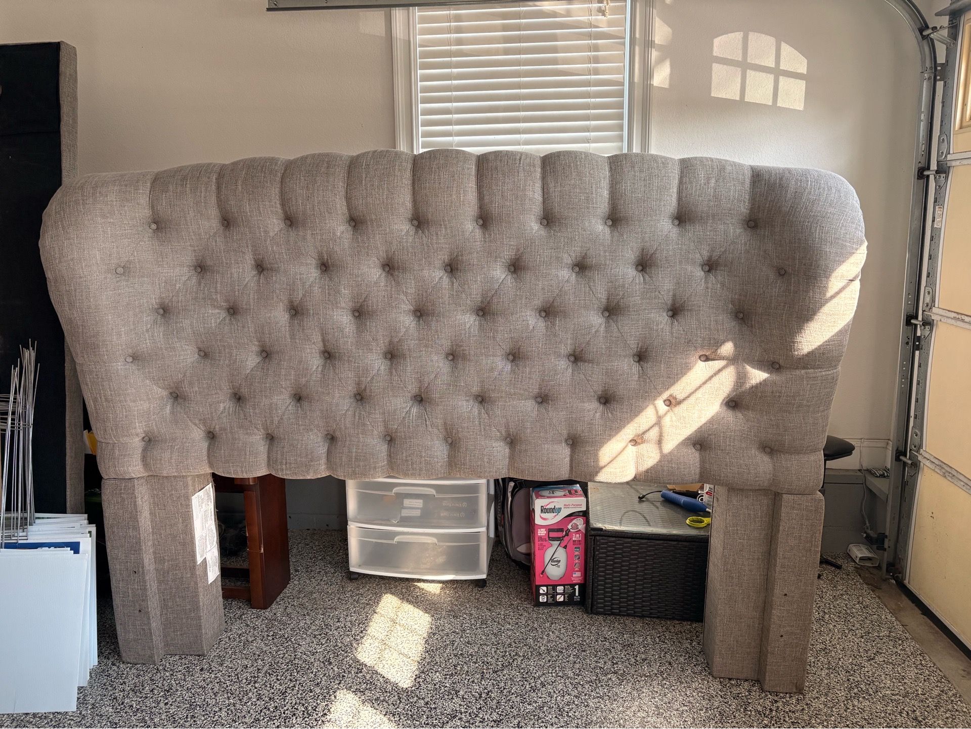 King Size Tufted Upholstered Bed Frame – Great Condition