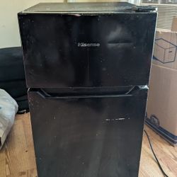 Mini Fridge 