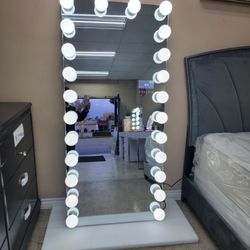 Special New Makeup Mirror Only $650