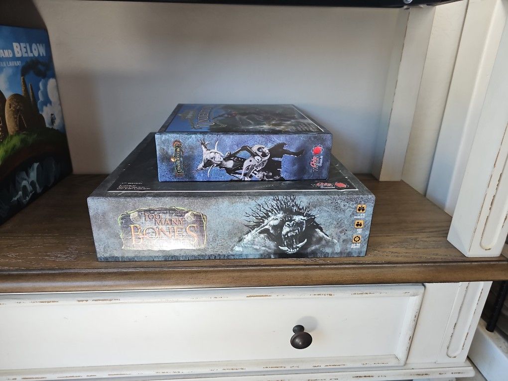 Too Many Bones and Undertow Standalone Expansion
